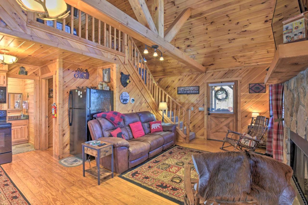 Helen Cabin With Deck And Hot Tub Less Than Half Mi To Main St Zewnętrze zdjęcie